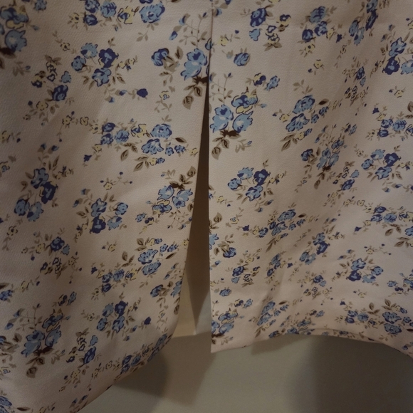 Lavish Alice Women's Off Shoulder White and Purple Floral Cocktail Dress. Sz 12 - Picture 8 of 12